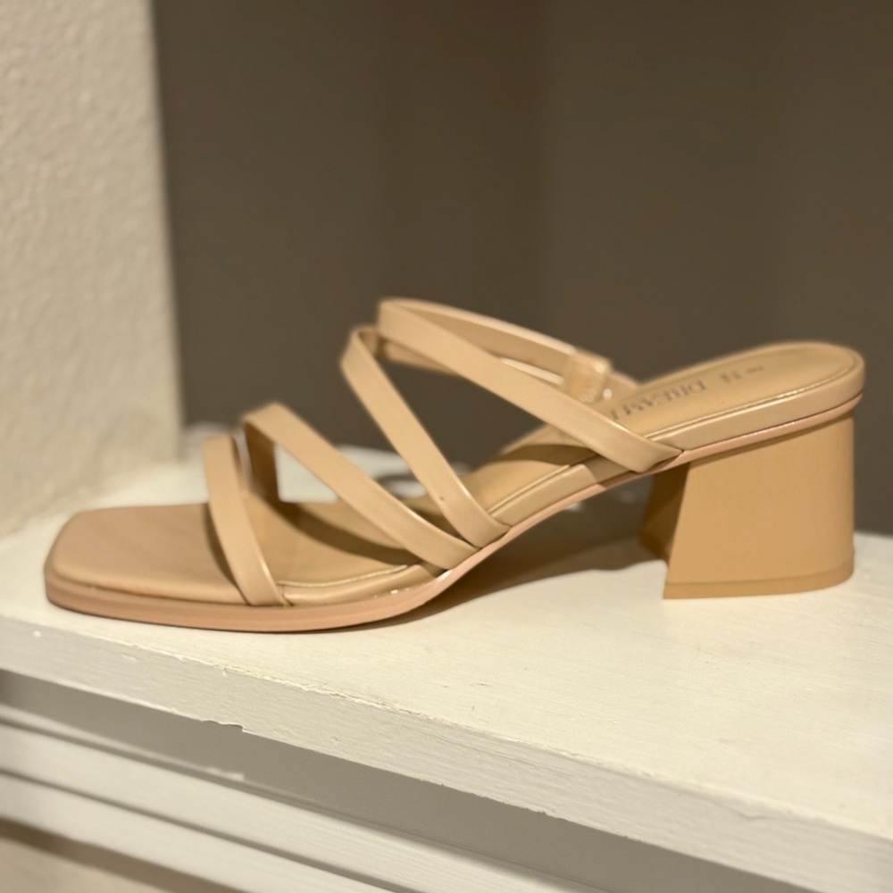 Dream Pairs Women's Mule Heel Chunky Nude/Light Brown Size 8 - Picture 4 of 11